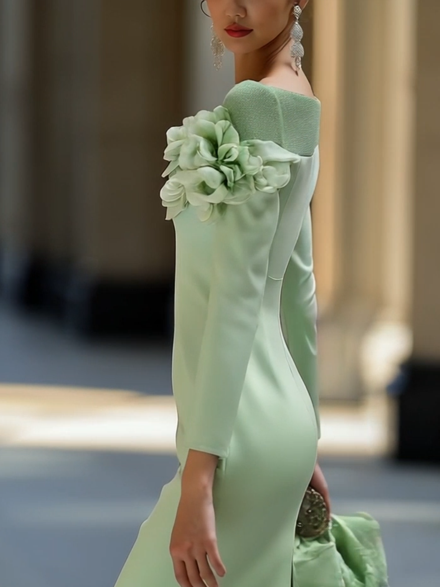 La Scintilla | VESTIDO ELEGANTE CON HOMBROS AL DESCUBIERTO
